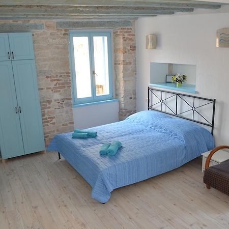 Studios Barbaro Ровінь Номер фото